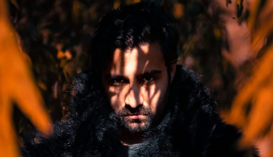 hex cougar josh pan hourglass