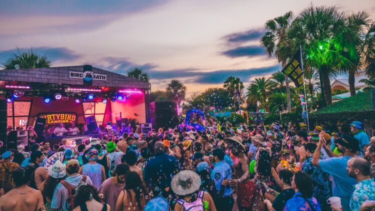 Dirtybird Campinn